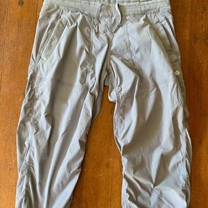 Lululemon Dance Studio Pants Crop, Size 4